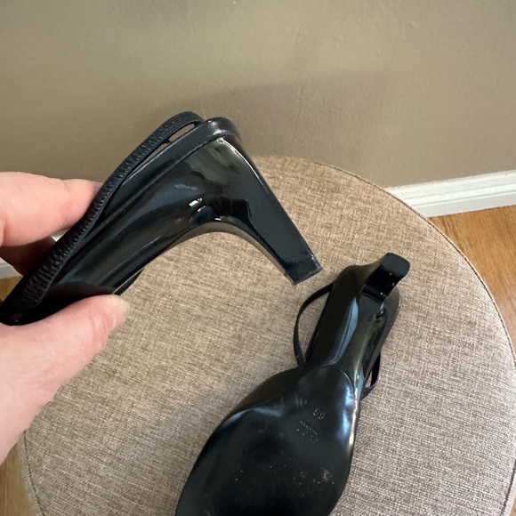 Gucci Black Heeled Shoes Classic Elegance - Picture 4 of 6